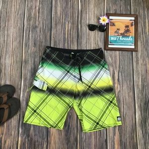 Quicksilver Board Shorts Size 33